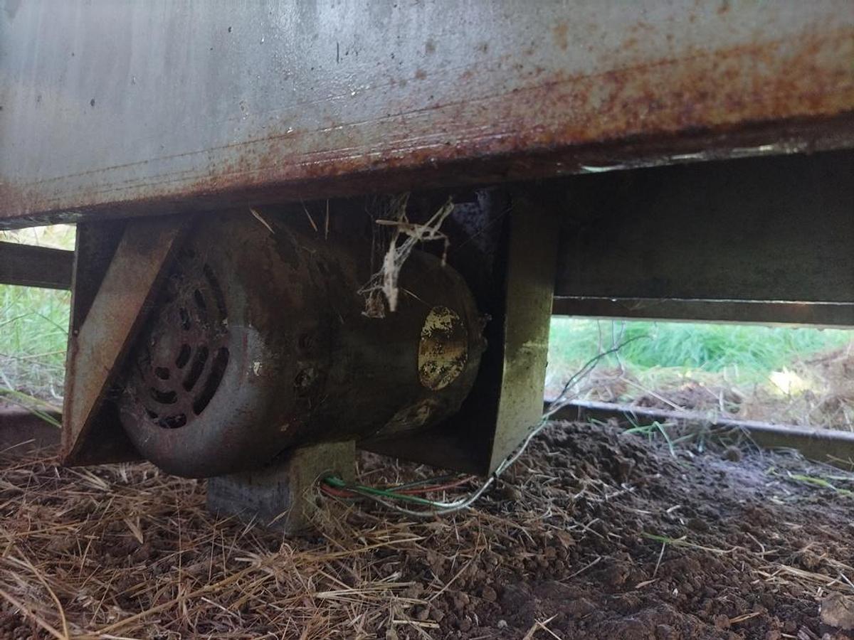 Used Feeder, Vibratory, 30" x 6-1/2', S/st, #S743924