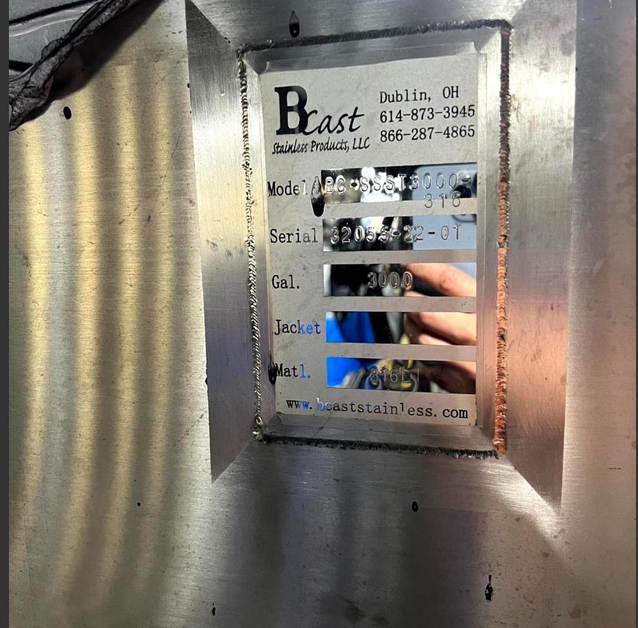 Used Tank, 3,000 Gallon, Stainless Steel, BCast, 15 HP Mixer and Bottom Scraper, #5991985