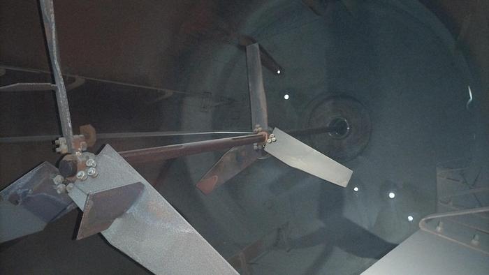 Used Tank, 8,000 Gallon, 316 ELC Stainless Steel, Agitated, Cone Bottom, 15 PSI/FV