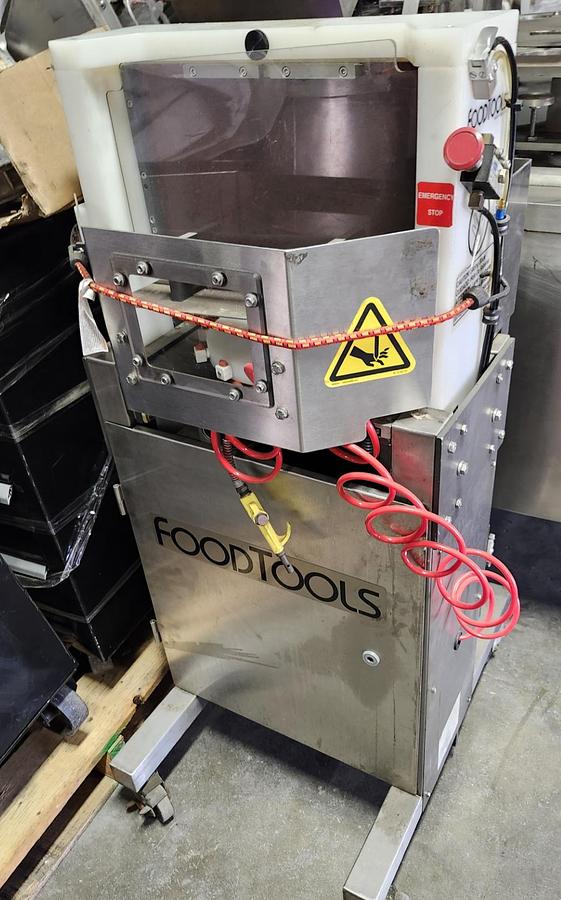 Used Cake Slicer, Semi Automatic, FoodTools, Model CS-4AAC, Stainless Steel, #5991706