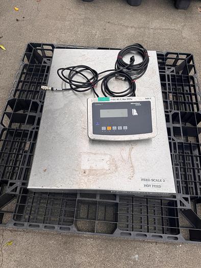 Used Scale, Platform, Minebea Intec, CAIS1-UV1, Stainless Steel, 31-1/2" x 23-1/2", 300 kg (660 lbs) Capacity, #5991281