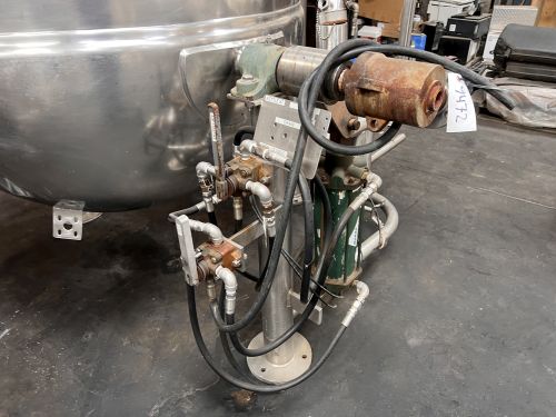 Used Kettle, Groen, 250 Gallon, Stainless Steel, Jacketed, Model D/INA/2/TA-250, Swept Surface Agitation, Hydraulic Tilt, #