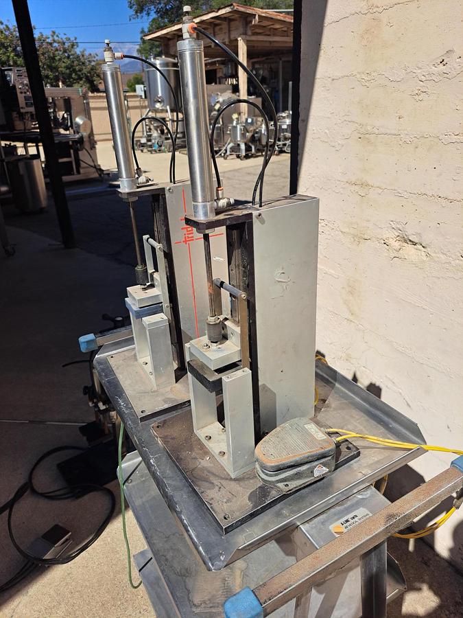 Used Capper, Tridak, Semi-Automatic, Pneumatic, #