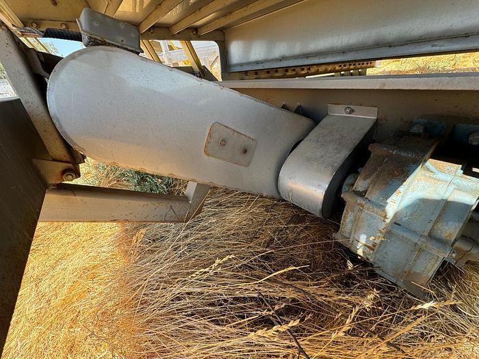 Used Feeder, Vibratory, 48" x 14', Stainless Steel, Key Iso-Flo #S745405