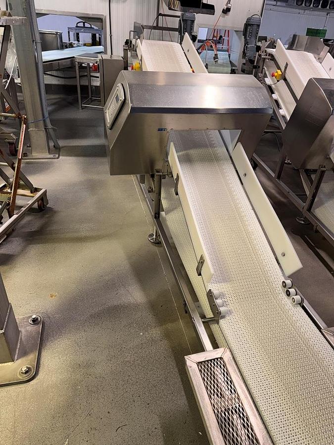 Used Detector, Metal, 18" x 7.5", CEIA, THS/M521, Stainless Steel, Belt Conveyor, #5991856