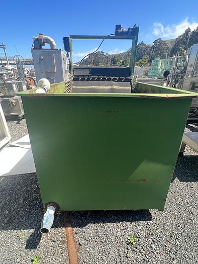 Used Hopper, 50 CF, C/st, Inclined Belt Discharge, Prewash Tank, #C736561