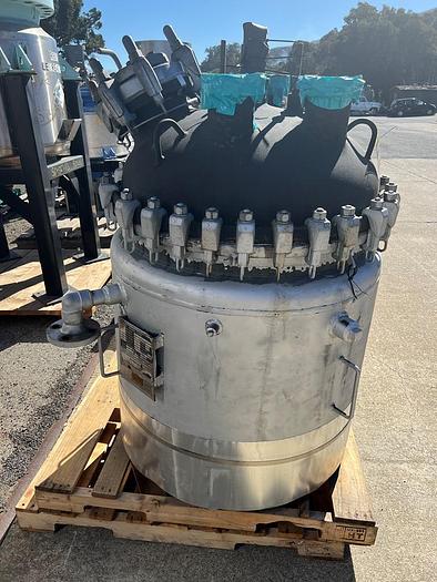 Used Reactor, 100 Gallon, Glass Lined, De Dietrich, 150 PSI, Jacketed, Agitated #S744732