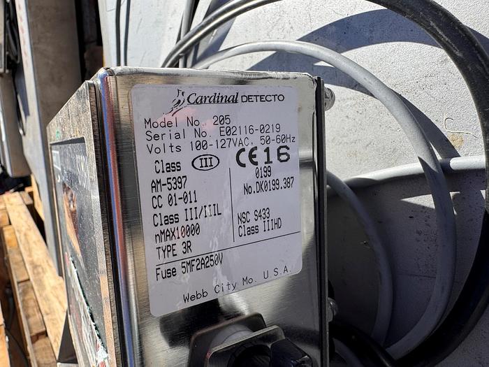 Used Scale, Platform, 30" x 30", 2,500 lbs, Stainless Steel, Cardinal Scale, Ramp #5991250