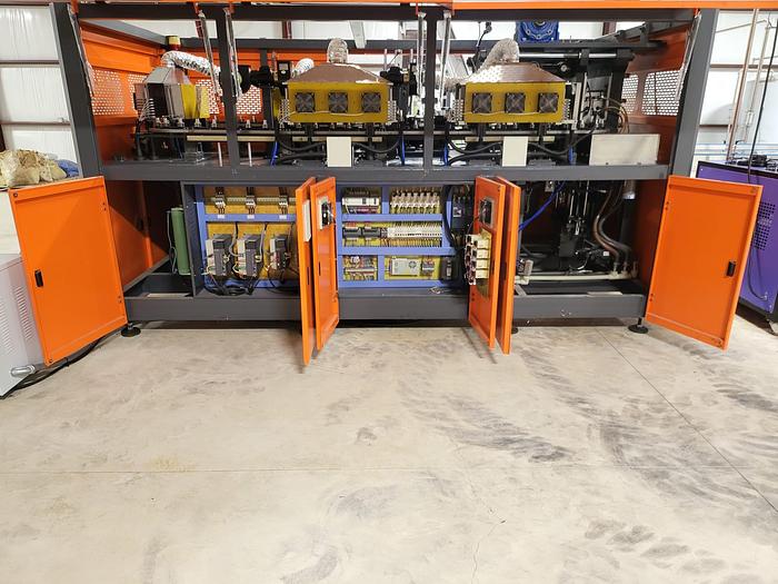 Used Blow Molder, 4-Cavity, 5,550 BPH, High Pressure Compressors - #