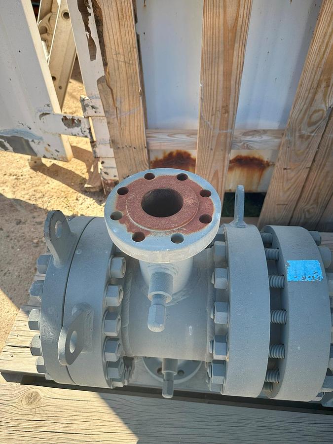 Used Heat Exchanger, Shell & Tube, 200 SF, Redman AEU-2H, 10-72-50, 1135 PSI, Unused, #5991435