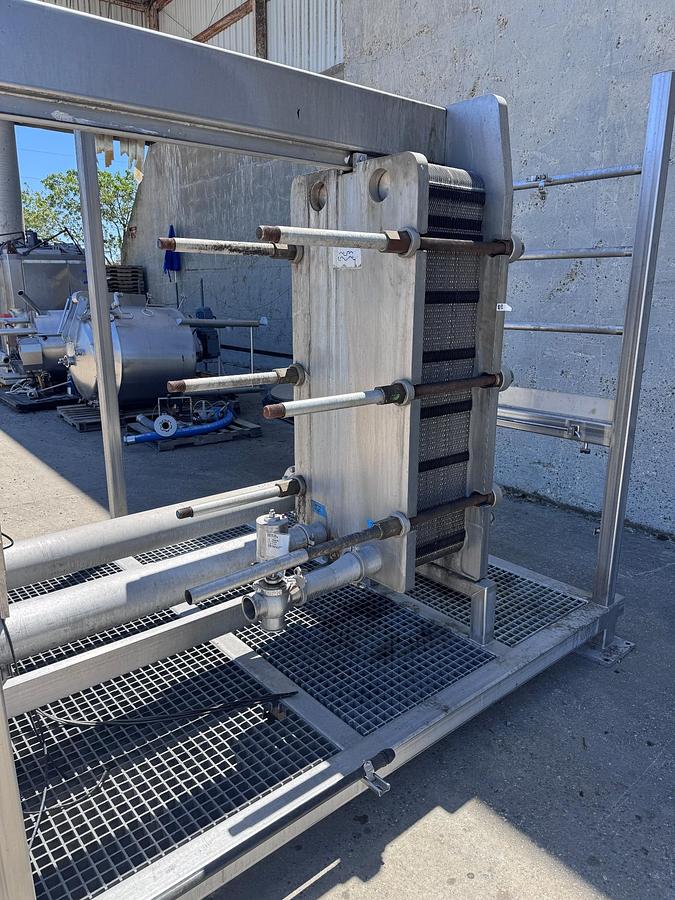 Used Heat Exchanger, Plate, 600 SF, Alfa Laval, 18" x 60" Plates, Stainless Steel, #5991877