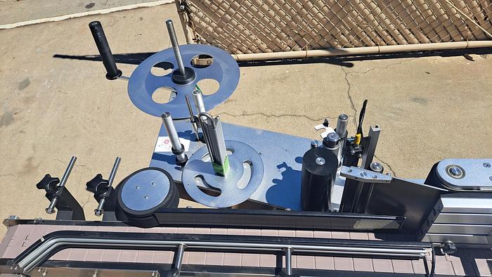 Used Labeler, Pressure Sensitive, Accutek 24 APS 106,  Includes Turntables #S745248