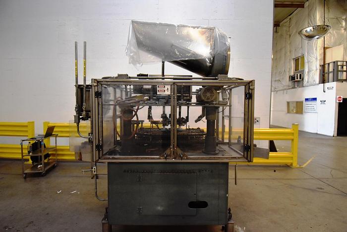 Used Capper, Resina, Spindle Capper, Screw Capper, Cap Feeder #5991088