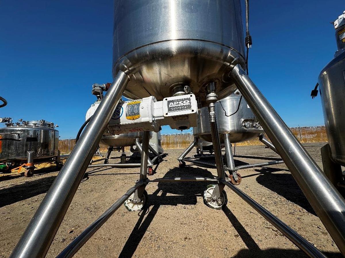 Used Tank, 66 Gallon (250 Liter), 316L Stainless Steel, Jacketed, Agitated, 45 PSI, Walker, #5991488