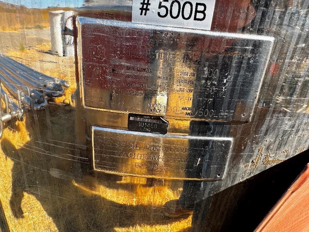 Used Tank, 132 Gallon (500 Liter), 316L Stainless Steel, Agitated, Internal Coil, 30 PSI, FV, Lee, #5991494