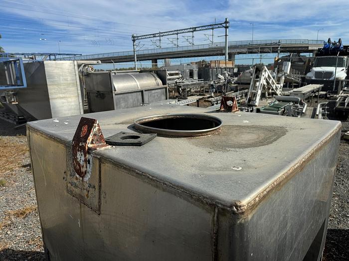 Used Bin, 40 CF, S/st, 50" X 42", Cone, Flo Bin, #S736853