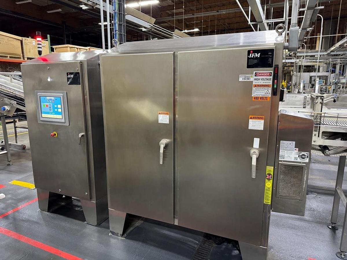 Used Bottling Line, 400 BPM, US Bottlers Filler, Krones Labelers, Fuji Intersleeve, Kisters Packer, #5991610