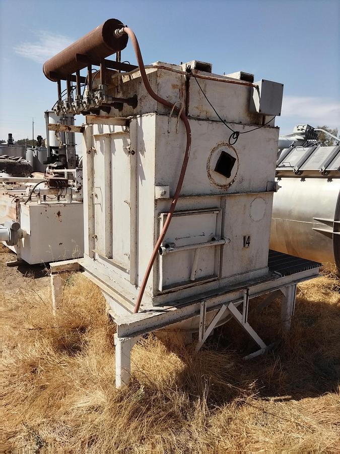 Used Dust Collector, Baghouse, 110 SF, Pulse type #S741174