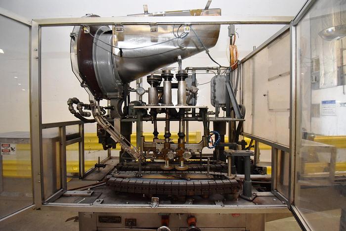 Used Capper, Resina, Model U40 282, Screw Capper, Cap Feeder #5991086