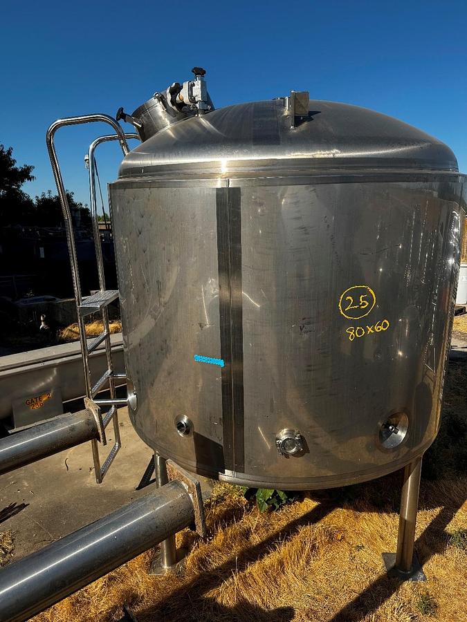 Used Tank, 1,000 Gallon, Full Vacuum, 30 PSI, Stainless Steel, Mueller, #5991480