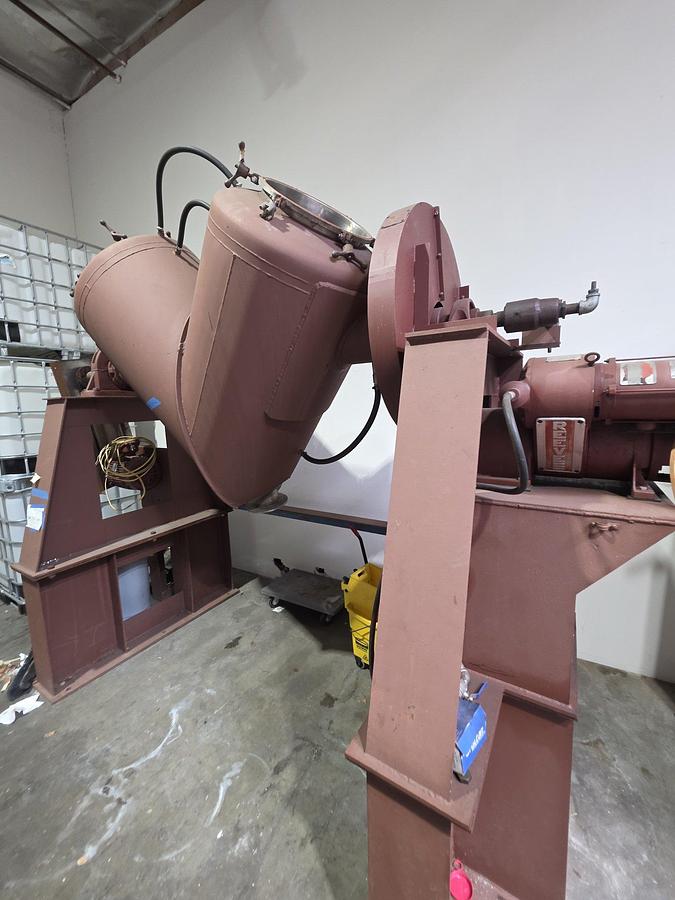 Used Mixer, V-Type, 30 Cu Ft, Patterson-Kelley, Stainless Steel, Intensifier Bar, #5992006
