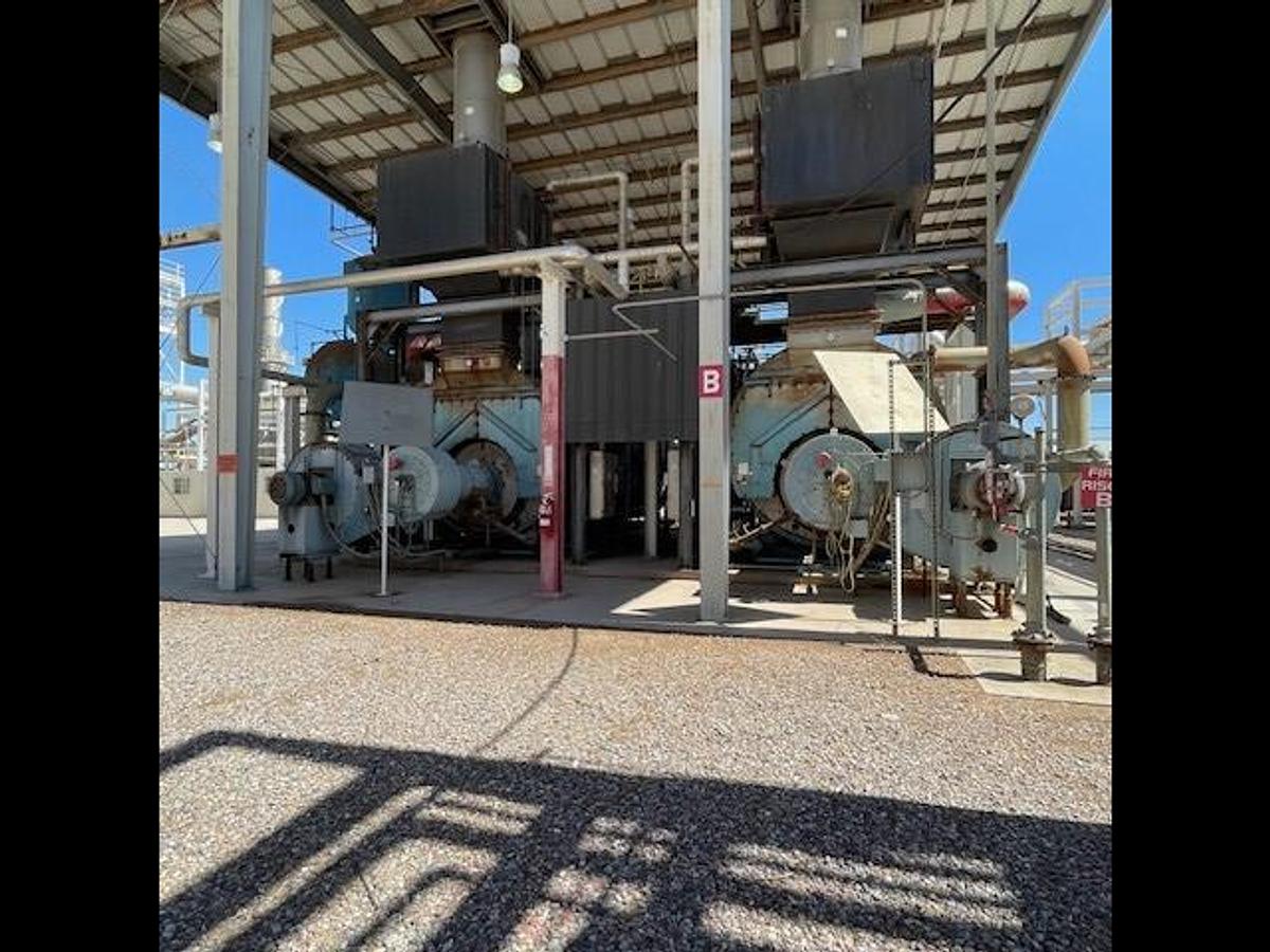 Used Boiler, 2,200 HP, 75,900 Lbs/Hr, 150 PSI, Gas Fired, Superior 8-5-11000, #5991569