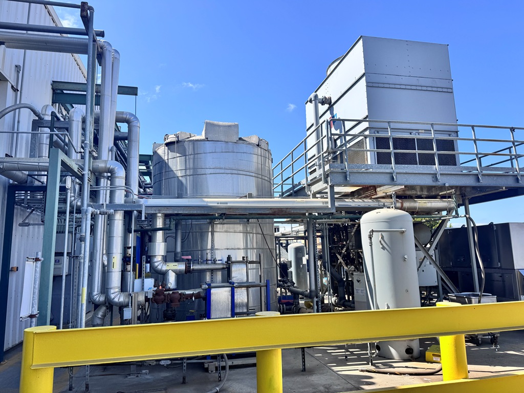 Used Cogeneration System, Natural Gas, 675 kW, GE Jenbacher JMC 312, Cooling & Heat Recovery System, Spare Engine, #