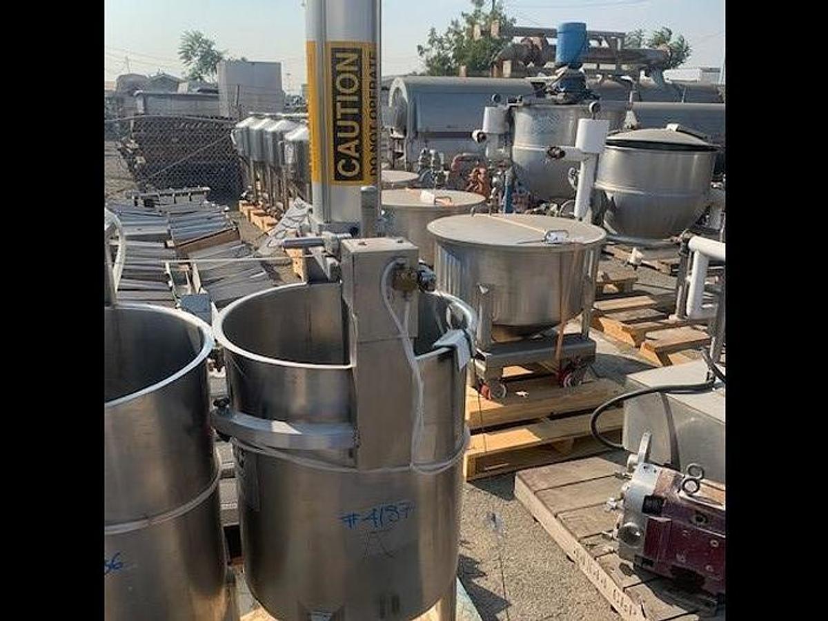 Used Tank, 34 Gallon, Stainless Steel, Chemical Tank, Viatec Chem-Tek, Model OVD 34, #5991994