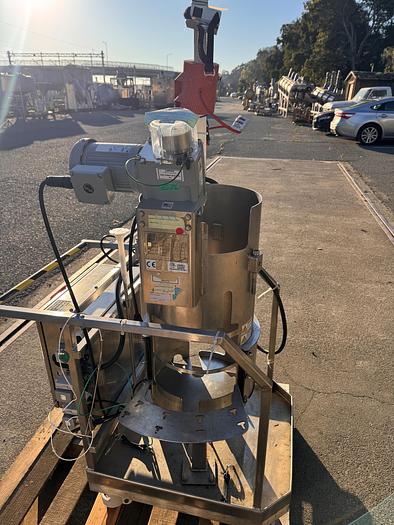 Used Reactor, 13.2 Gallon (50 Liter), Single Use, Stainless Steel, HyClone, 14" x 28" #5991242