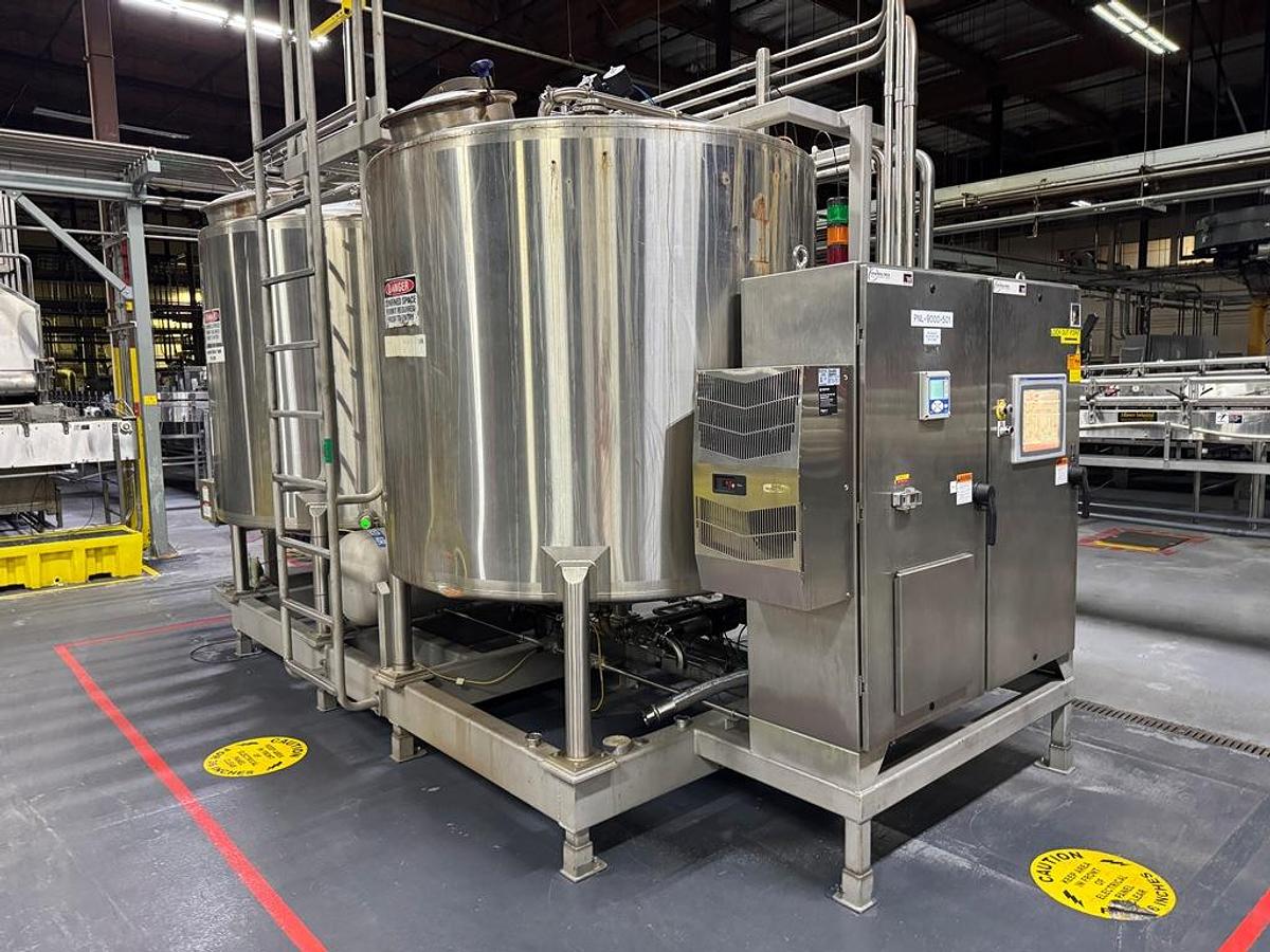 Used Bottling Line, 600–800 BPM, US Bottlers Filler, Sidel Labeler, Kisters TSP100V Shrink Wrapper, #5991609