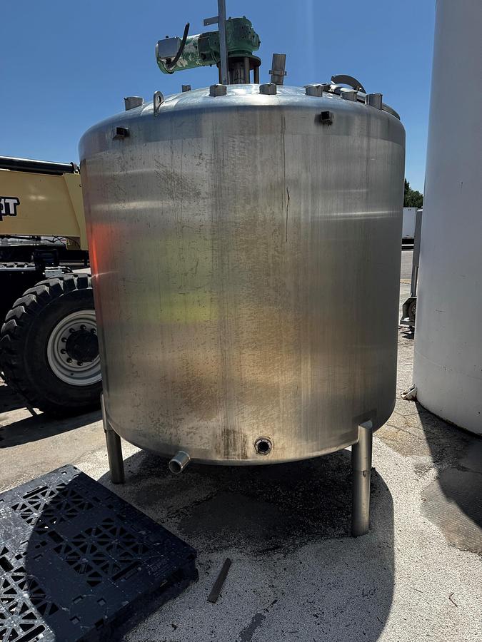 Used Tank, 1,000 Gallon, APV Crepaco, Single Wall, Agitated, Stainless Steel, #5991447