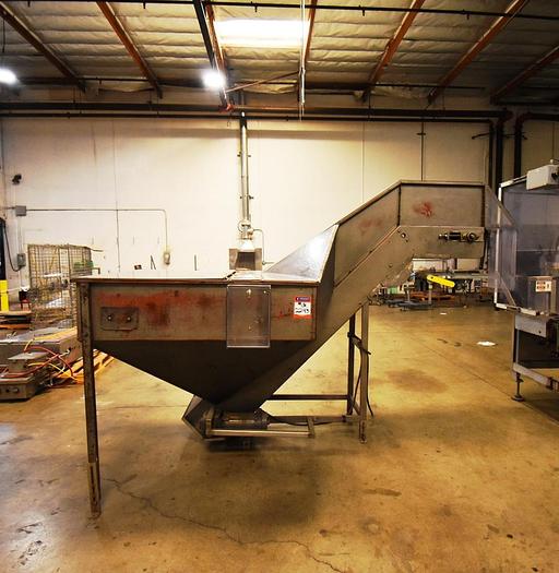Used Hopper, Bottle, Elevator, 15.5" Wide X 7' High Belt Conveyor #5991099