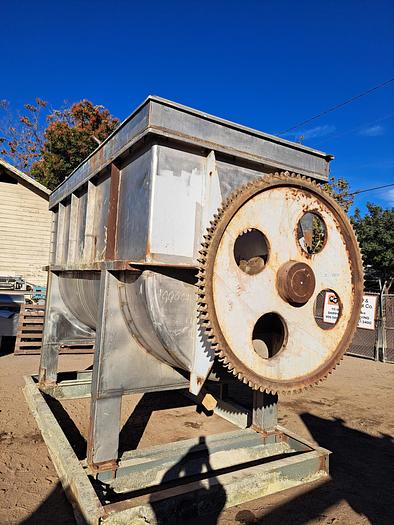 Used Mixer, Ribbon, 350 Cubic Feet, Stainless Steel, 100 HP #S745353