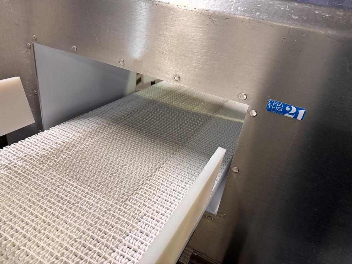 Used Detector, Metal, 18" x 7.5", CEIA, THS/M521, Stainless Steel, Belt Conveyor, #5991856