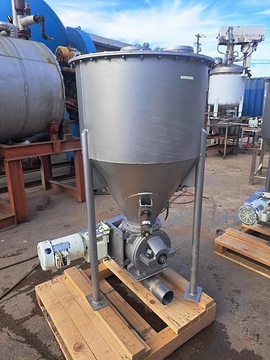 Used Tank, Mixing, 304 Stainless Steel, .75HP #5991160