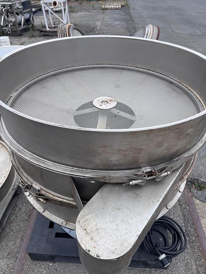 Used Screen, Vibratory, 48" Diameter, Double Deck, Sweco, Stainless Steel, #5991823