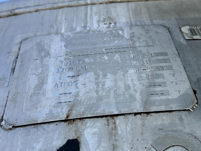 Used Tank, 1,700 Gallon, 316 Stainless Steel, Agitated, Walker, #5990990