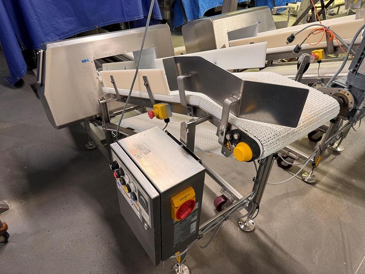 Used Detector, Metal, 18" x 7.5", CEIA, THS/M521, Stainless Steel, Belt Conveyor, #5991857