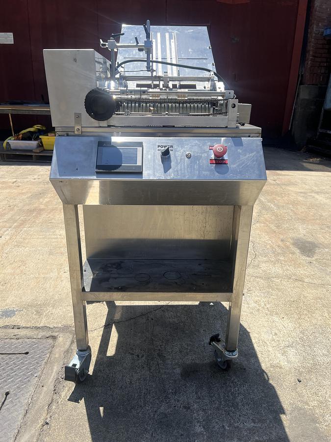 Used Labeler, Wrap, Hot Glue, Accutek, Labelette, Model 40-130-000 #5991443