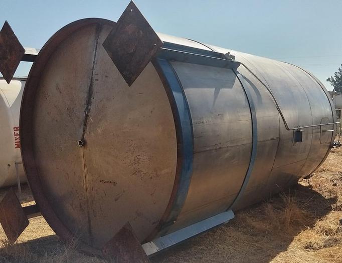 Used Tank, 4,500 Gallon, Stainless Steel, Agitated, 7’6” x 14' #S745312