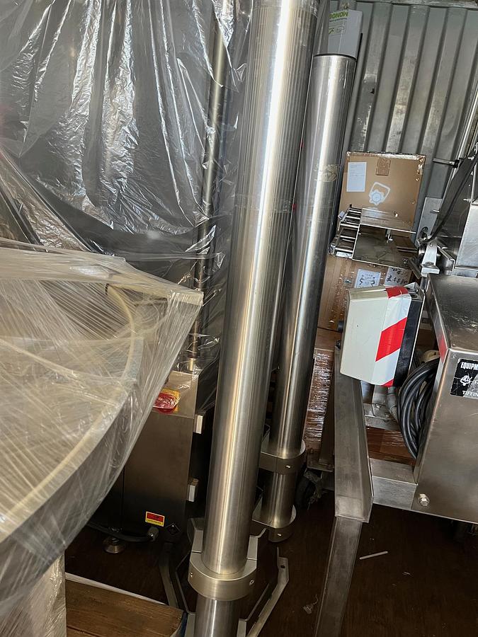 Used Conveyor, Pneumatic, PNEU-CON, 60 PSI, 304 Stainless Steel, 2" Outer Diameter #5991385