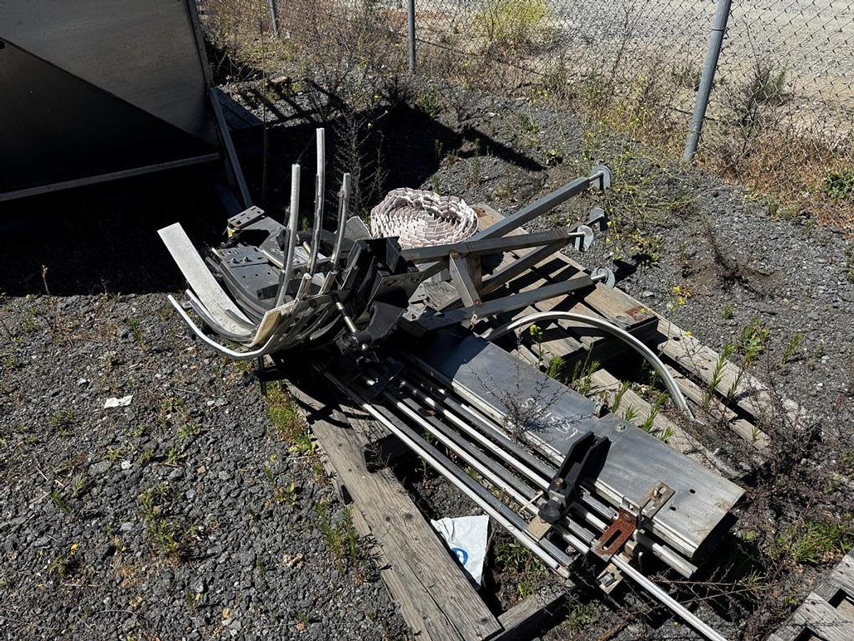 Used Conveyor, Belt, 6" X 25', S/st, Bottle Track, #S741839