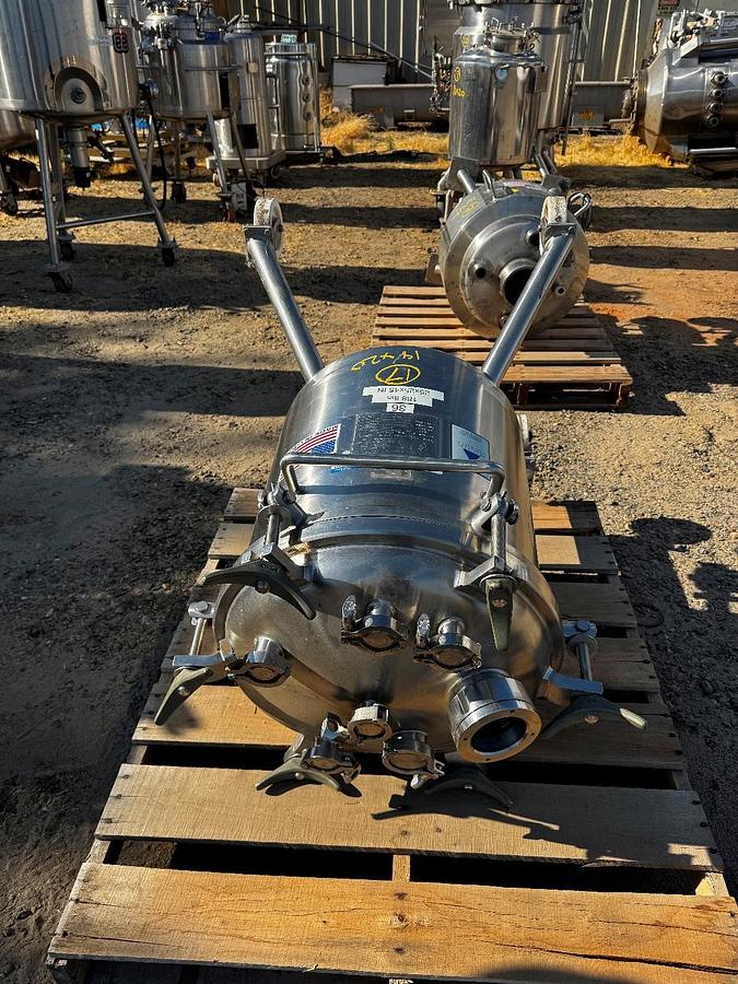 Used Tank, 26 Gallon (100 Liter), Precision Stainless, Clamped Top, Stainless Steel, #5991471