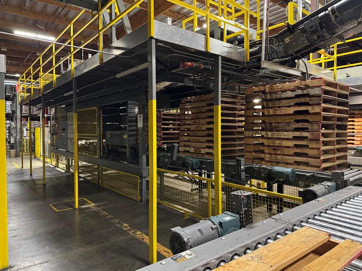 Used Bottling Line, 600–800 BPM, PET, US Bottlers Filler, Sidel Labeler, Kisters Shrink Wrapper, #5991608