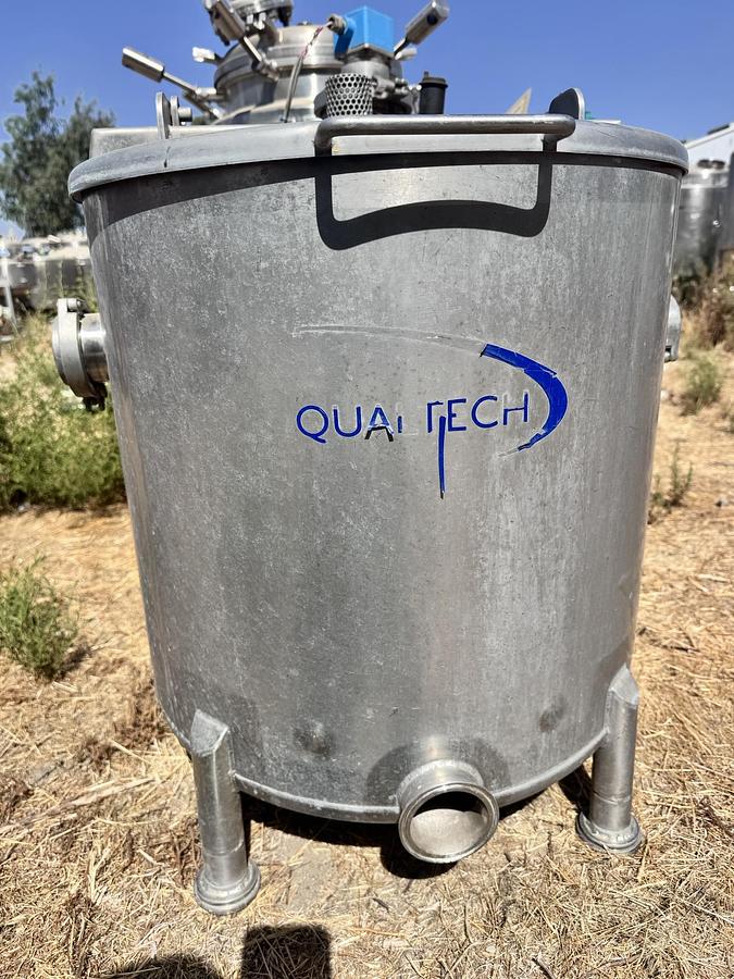 Used Tank, 25 Gallon, Stainless Steel, Slight Sloped Bottom, Qualtech, #5991975