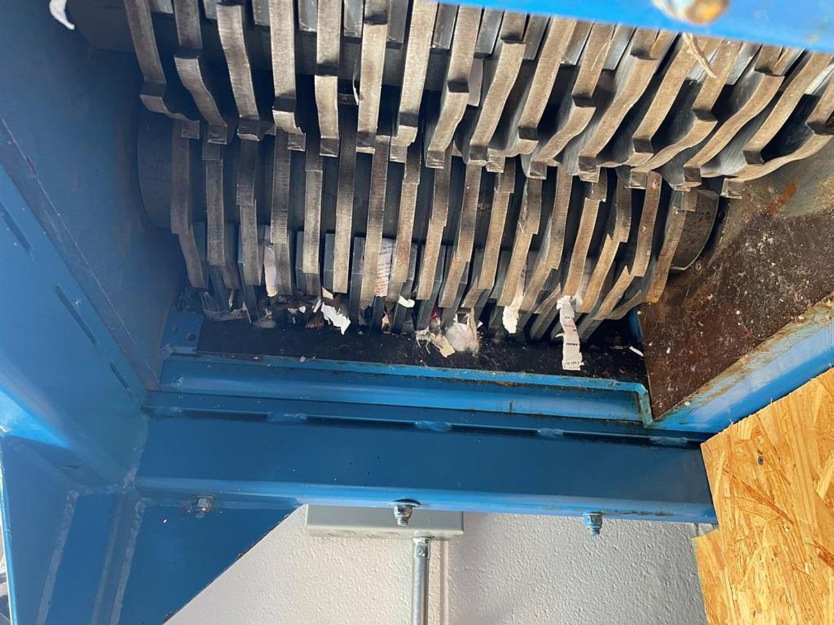 Used Shredder, 10 HP, SSI Shredding Systems Model 500E, Hopper Fed, #5991708