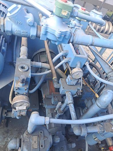 Used Press, Platen, Hydraulic, 300-Ton, 36” x 26” surface, 3000 PSI #S745387