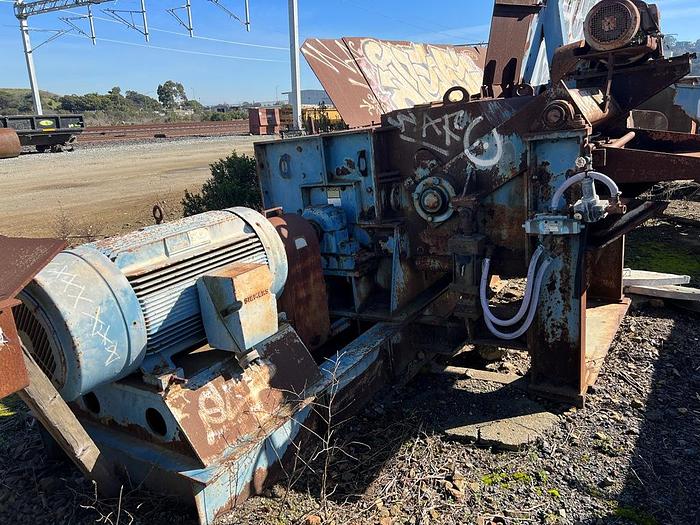 Used Mill, Hammer, West Salem, 200 HP, Pallet Recycling, #C734512