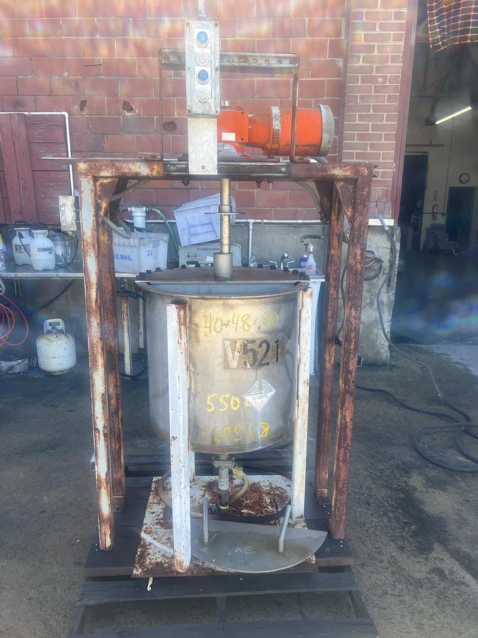 Used Tank, 35 Gallon, S/st, 21-1/2" X 22", Agit., #C695168