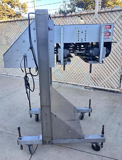 Used Capper, Inline Spindle, 6-Spindle, Retoquer, ELF, Model ACT600R #S745297